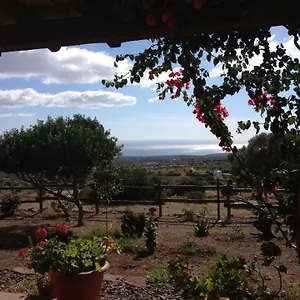  Alloggio per agriturismo Agriturismo Su Nuragheddu Italia